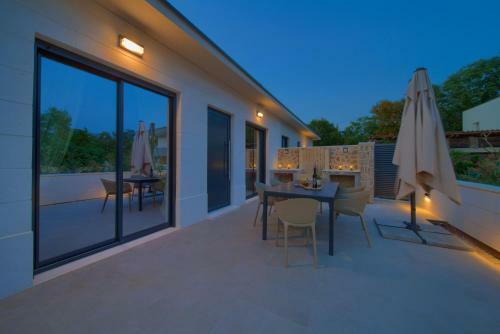 Holiday House Quarnaro