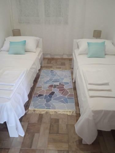 Apartments Jela