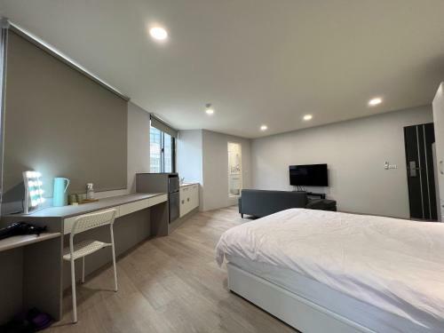 Fengyuan Green Self B&B