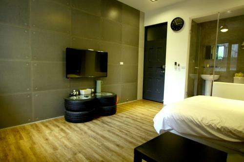 Fengyuan Green Self B&B