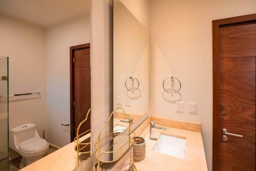 Villa 3br Casa, Pool/gym, 3 Min From Downtown Cabo