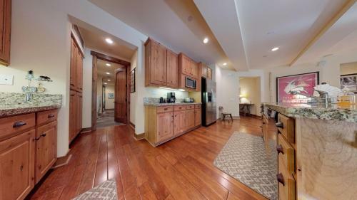 Pet Friendly Luxury Condo With Pond And Mountain Views!