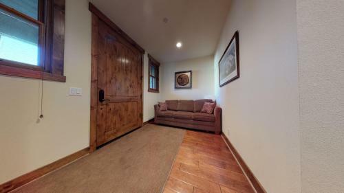 Pet Friendly Luxury Condo With Pond And Mountain Views!