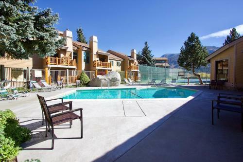 Mountain View Creekside Retreat-2 Bed+loft/2.5 Baths