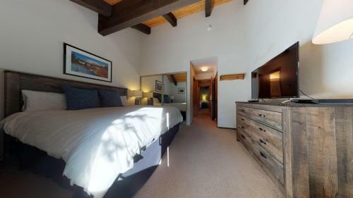 Mountain View Creekside Retreat-2 Bed+loft/2.5 Baths