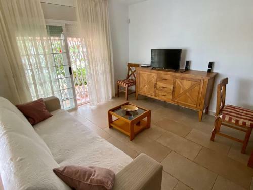 Spacious House With Private Swimming Pool In Costa Daurada