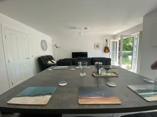 Apartamento Beautiful Riverside Holiday Home