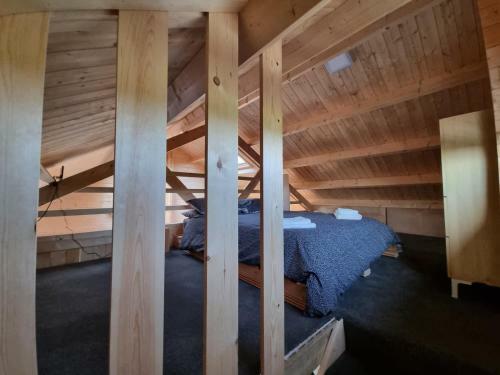 Cheerful 2-bedroom Cabin Near Cambridge