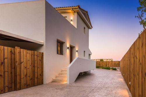 Villa Maira Rose By Villa Plus