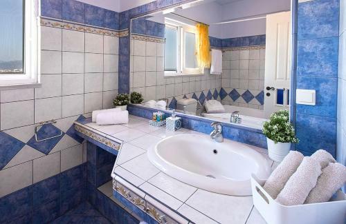 Nv Luxury Villa