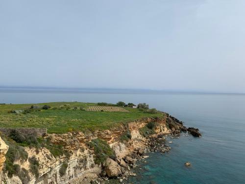 Chelid�ni House: Studio Apartment With Stunning Seaview