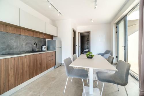 Sutivan Luxury Apartments