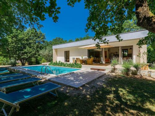 Holiday Home Villa Frleti