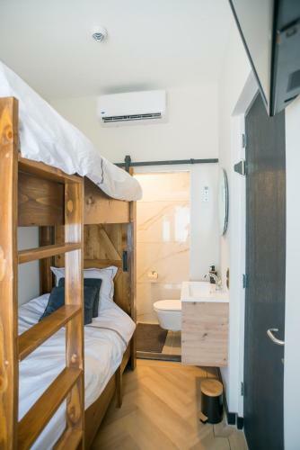 Hostal Hotel Harmony