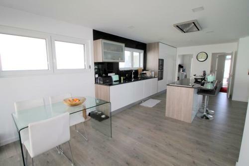Amazing 4b Villa With Private Pool