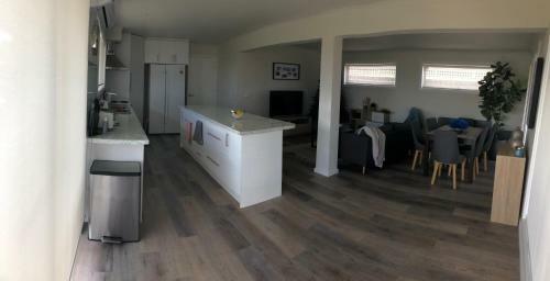 Wow! 8 Bedroom And 4 Bathrooms!