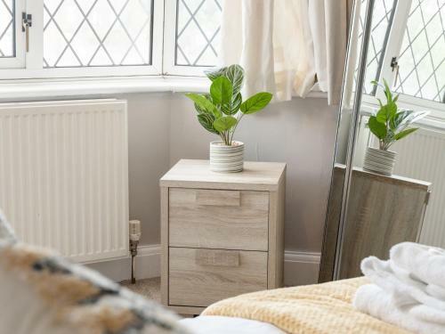 Pass The Keys Recently Updated Large Edwardian House - Sleeps 7