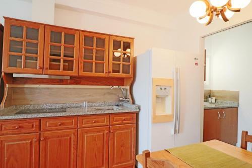 Ocean View Apartment With Free Parking
