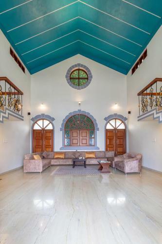 Villa Stone Mansion By Excellence