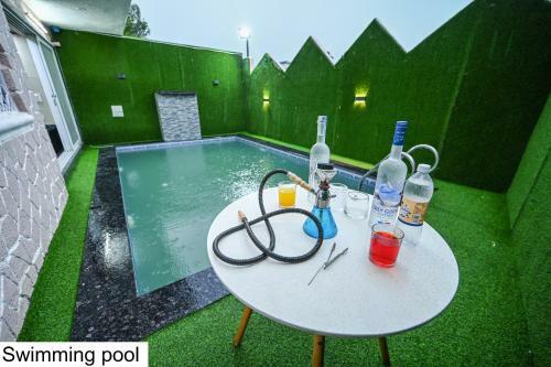 Friends Villa
