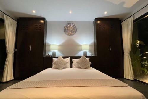 Lovely Tropical Villa Short Walk From Surin Beach
