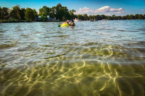 Dream House By Lake Simcoe Beach