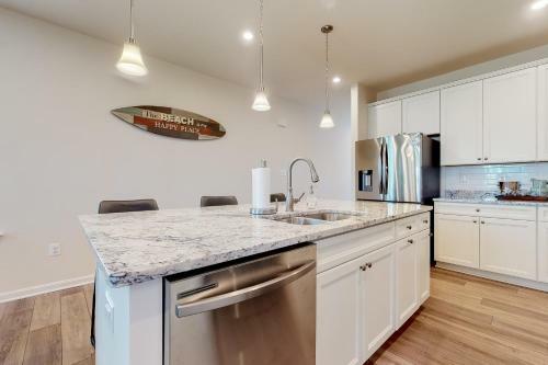 Bayside - 20553 Cattail Creek Ln