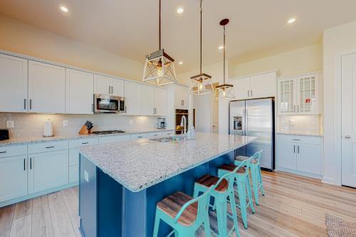 Ocean View Beach Club --- 19 Murrells Ct
