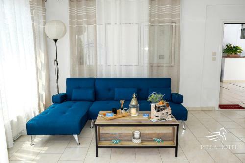 Pella Hotel - New