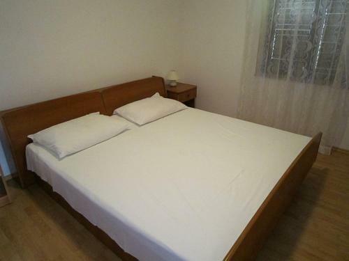 Stunning Holiday Home In Pag Dalmatia, Croatia