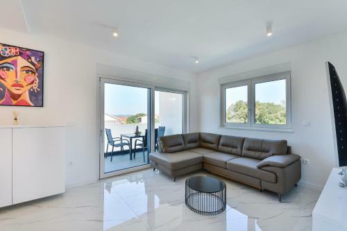 Apartamento Villa Div With Pool