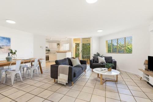 6 Parkshores Sunshine Northeast Facing Apartment