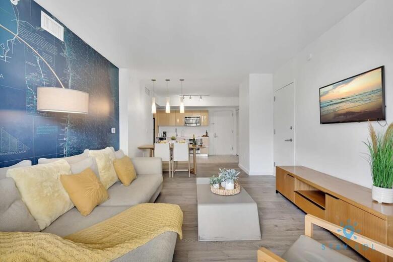 Modern Resort Modern Apartment 2 Br 2 Br Pool