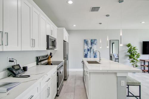 490 Nw 40th Ct