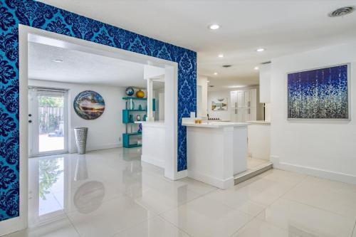 Lauderdale Retreat