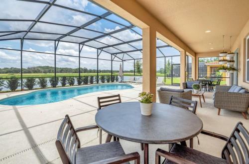 Unique Home 15 Bedroom Accommodate 36 Guest