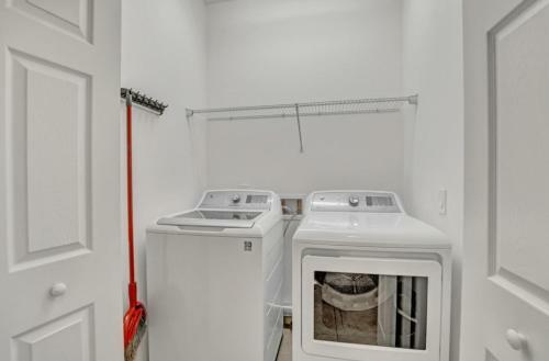 Unique Home 15 Bedroom Accommodate 36 Guest