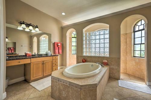 Family-friendly Cape Coral Escape With Pool!