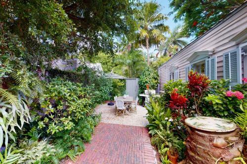 Gecko Lane Hideaway