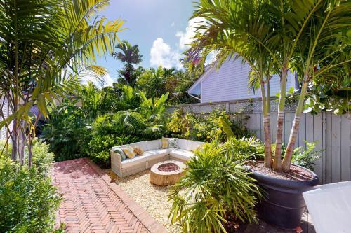 Gecko Lane Hideaway