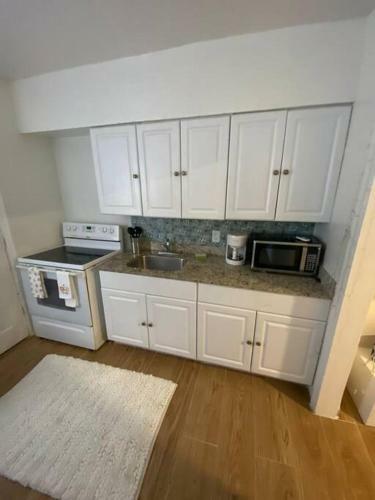 Loft Style Large Studio Near Beach Dtwn/brickell
