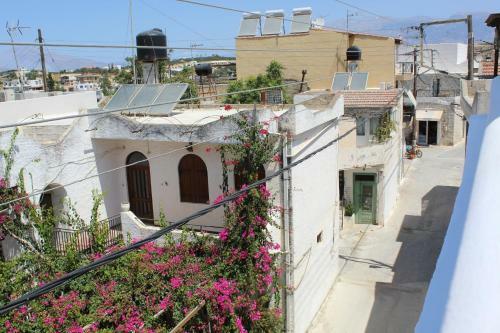 Dimokritos Apartment