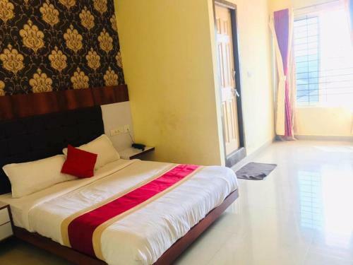 Hotel Staymaker Hindustan Lodge