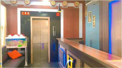 Hotel Staymaker Hindustan Lodge