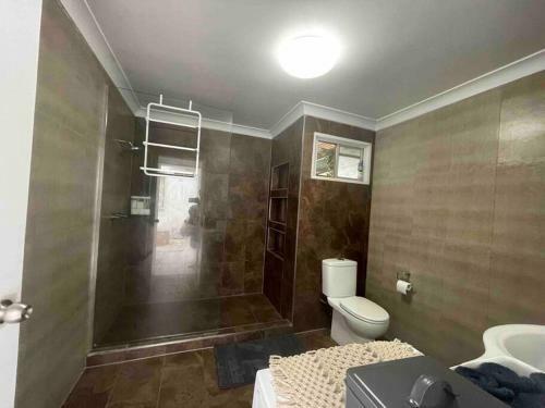 Entire Home. Central To Beaches & City. Pets Aloud
