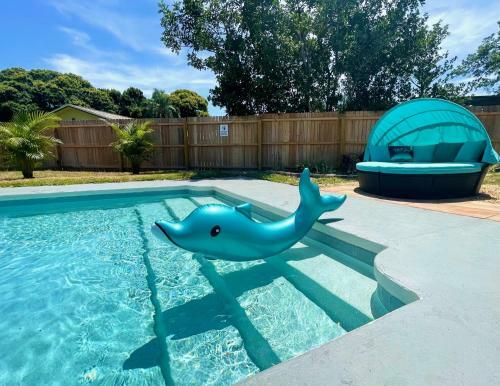 Dolphin House