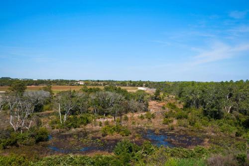 Apartamento Origin Unit 417 West End Condo With Peaceful Nature Views