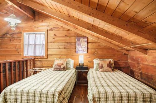 Agape In The Woods Cabin