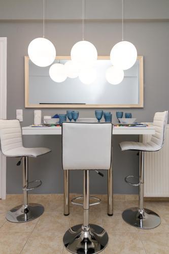 Aphrodites Deluxe Apartment 3