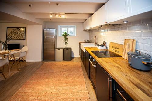 Beautiful Converted One Bedroom Apartment